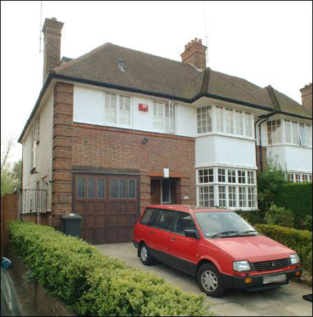 38 Rotherwick Road